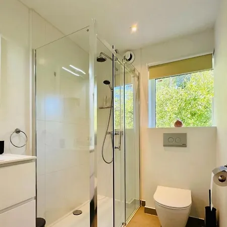 別荘 Les Adrets De マルメディ